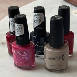 CND VINYLUX Nail Polish Set 0.5 oz